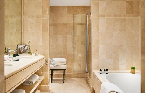 Marbella Club Hotel Golf Resort & Spa Room Type - Superior Suite