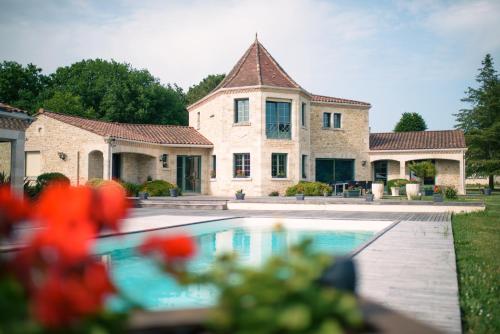 CHAMBRES D'HOTES DANS MAISON DE CARACTERE chambre d'hôte Lalinde