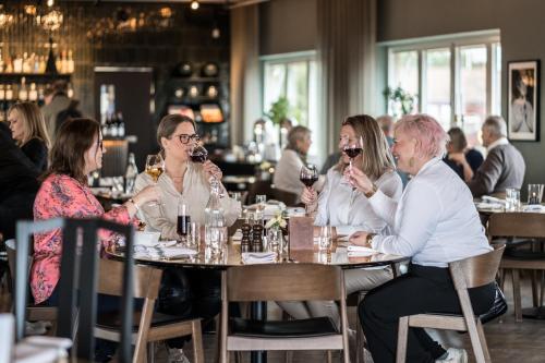 Hotell Kristina - image 11