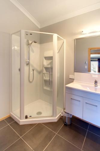 Bathroom, Parkview Apartments in Tongariro National Park