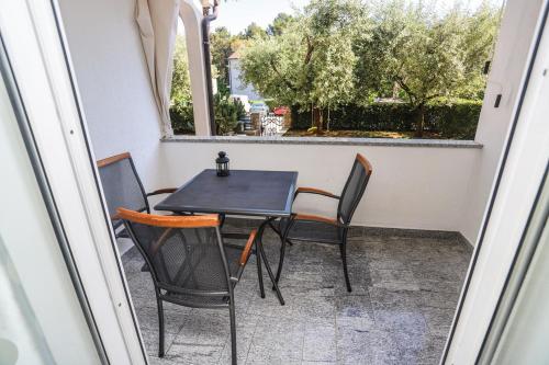 Apartment with Terrace image 10