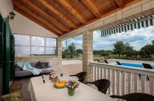 陽台/露台, Villa Mystic Woods in 德里諾維錫