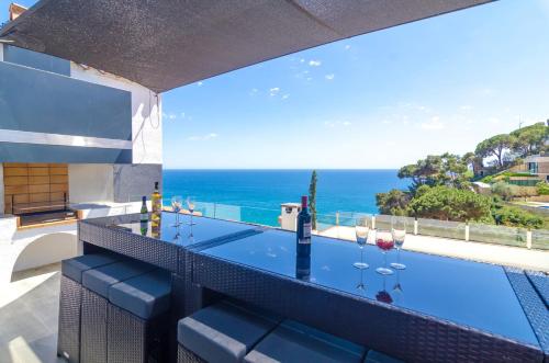 4 bedrooms villa at Lloret de Mar 100 m away from the beach with sea view private pool and enclosed garden