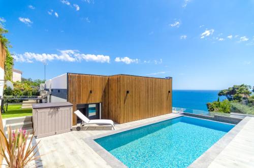 4 bedrooms villa at Lloret de Mar 100 m away from the beach with sea view private pool and enclosed garden