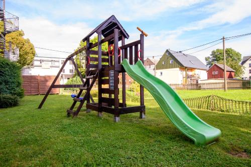 Játszótér, Erzgebirgshotel Freiberger Hohe in Eppendorf