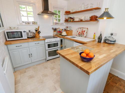 Hotellet från utsidan, Ladylands Cottage in Central Wight