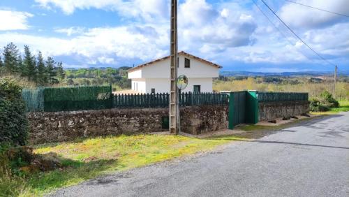 Casa do garras sober gîte à louer Liñarán