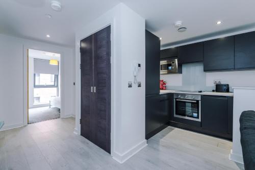 Central one bedroom apartment - image 9