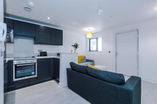 Central one bedroom apartment - image 11