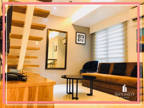 Classy Smart Designed 2BR Loft Unit FREE WIFI & NETFLIX at Fort Victoria BGC, Manila
