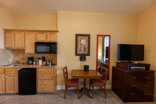 Seneca Unit 102 - image 13