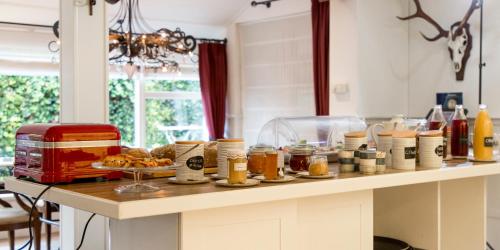 Food and beverages, Hotel-Restaurant de Boer'nkinkel in Hoenderloo