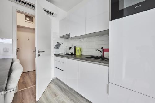 Drum Studio with Parking Room Type - One-Bedroom Apartment