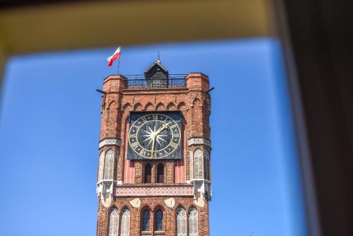 Apartament z widokiem na pomnik Kopernika - Rynek Staromiejski