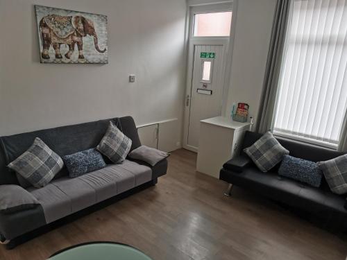 Welcome Home - Fully Refurbished - Close to Town Centre - Full Holiday Home gîte à louer Blackpool Wyre & Fylde Community Health Services NHS Trust