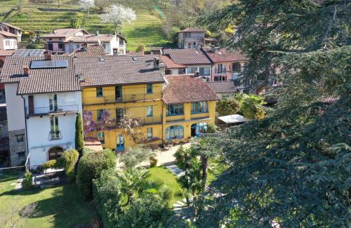 BB Romantico Palazzo dei Ulivi - Lavena Ponte Tresa
