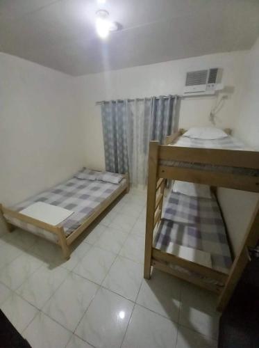 Czarina Transient House