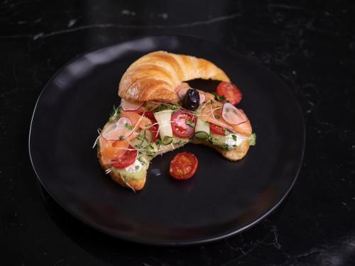 Vivid Blue Serenity Resort