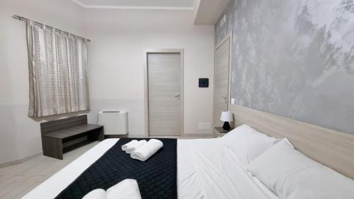 Double Room image 1