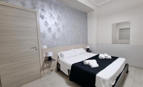 Double Room image 4