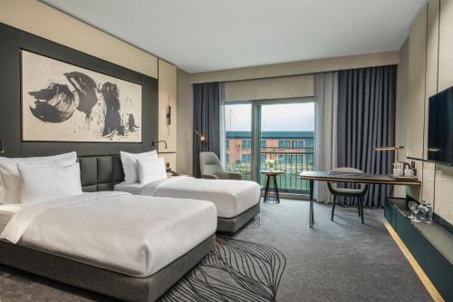 Crowne Plaza Istanbul Tuzla Viaport Marina by IHG, Istanbul (photo 8)