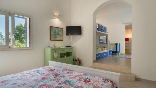 Three-Bedroom Villa image 10