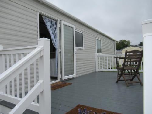 Chichester Lakeside Self-Catering Holiday Home