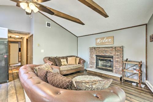 Pocono Cabin with Fire Pit, Walk to Lake and Beach! in Pocono Lake, USA