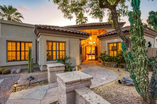 Red Mountain Ranch in Cachet at Las Sendas