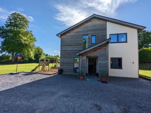 Unique, Spacious, Self-Built Eco Home with huge garden and movie room