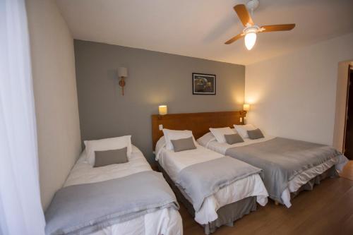 Quadruple Room with Balcony image 10