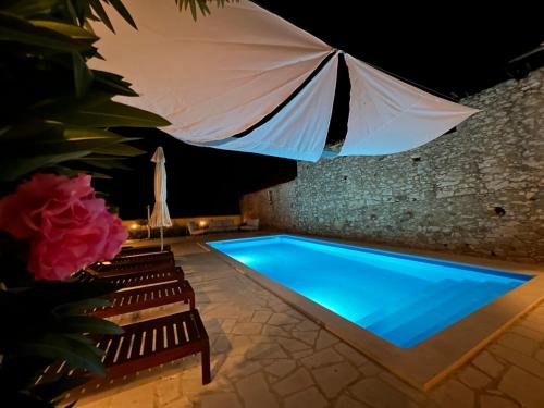 Boutique House Ika with Private Swimming Pool