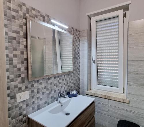 Double Room image 4