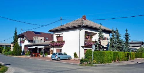 入口, Guesthouse Zganjer in 渣加廸