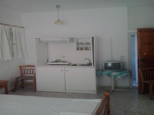 Karagiozos Studios & Apartments, Skopelos (foto 9)