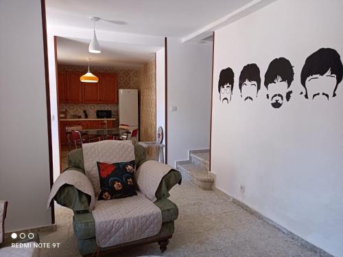 CASA BEATLES DEL VALLE