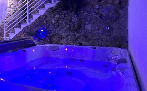 Hot tub, Casa Leone in Buggerru