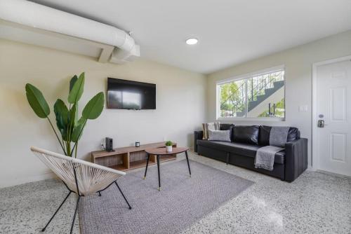 Awesome 2 BR Residence Close to Miami Beach 3 in Miami, USA