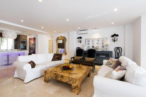 REAL DE TORREQUEBRADA Apartment - image 12