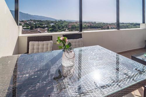 Spacious 2 Bedroom Apartment in Puerto Banus with a Private Terrace and Mountain Views - image 2