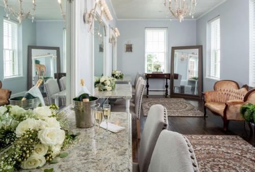 Magnolia Manor and Chapel in Humboldt (TN)