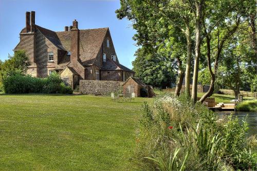 Goss Hall Bed & Breakfast - image 6