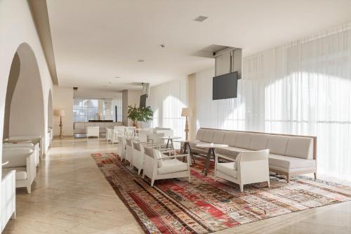 Crowne Plaza Vilamoura - Algarve an IHG Hotel - image 3