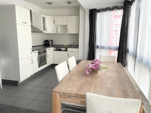 Innenstadt Neumarkt-Schildergasse stylische Wohnung, Cologne (photo 2)