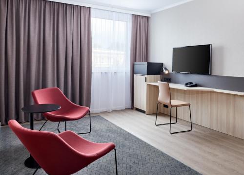 room detail thumbnail 1