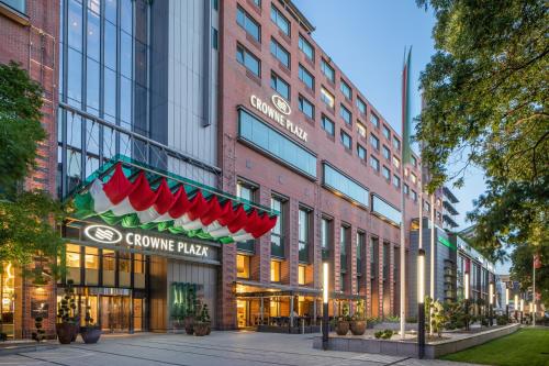 Crowne Plaza Budapest By IHG - image 4