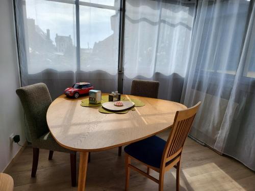 المرافق, T2 terrasse de charme à Rochebonne 400 m plage (T2 terrasse de charme a Rochebonne 400 m plage) in Parame