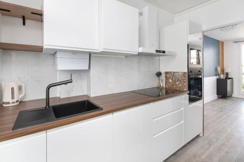 Kitchen, ✩THE ONE✩ Elegance et confort en plein centre in Colomiers