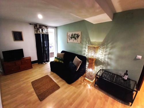 Facilities, Cornukarma Apartamiento La Capella in Cornudella