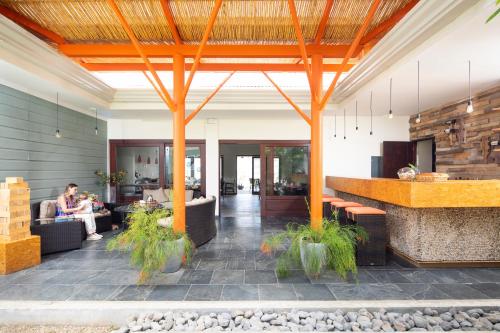 Bar/lounge, Hotel Villa Los Candiles in Santa Ana